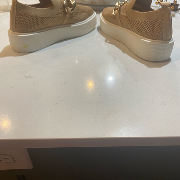 Flat Low-Cut Round Toe Shoes, Breathable Mesh With Chain Decor. Size 6.5 - Picture 11 of 11